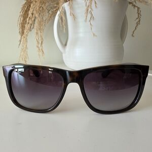 Ray-Ban Justin Wayfarer Sunglasses RB4165 Tortoise/Brown Gradient